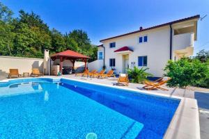 Villa Pura Vida Crikvenica Riviera by aneo travel - 4hvězdičkové hotely ve městě Grižane