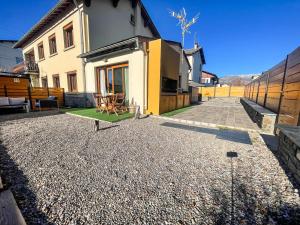 Maisons de vacances Bonita casa. Gran jardin. Con wifi. : photos des chambres