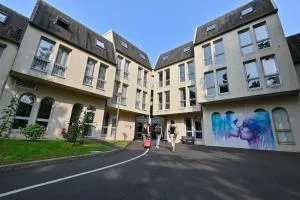 AUBERGE DE JEUNESSE D'ORLEANS - Орлеан