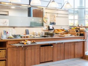 Hotels B&B HOTEL Lyon Eurexpo Bron : photos des chambres
