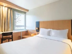 B&B HOTEL Lyon Eurexpo Bron - 圣洛朗-德米尔