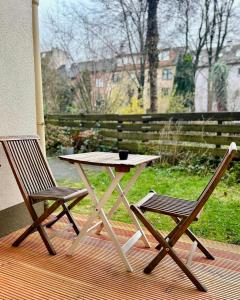 FeelsLikeHome - Stylische und zentrale Altbauwohnung mit Terrasse&Garten