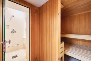 Vienna Prestige Central Luxury Haven w Free Parking and SAUNA