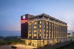 Ramada Encore by Wyndham Amritsar Airport - Rāja Sānsi