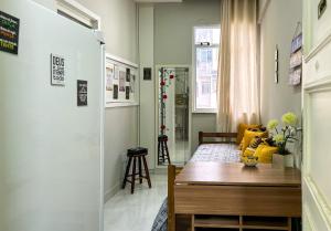 Ótimo studio c WiFi a 190m da Praia do Leme - RJ