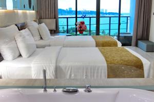 Pattaya Discovery Beach Hotel - SHA Extra Plus