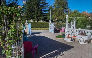 Maisons de vacances Nice Home In Pierre-Chatel With Wifi : photos des chambres