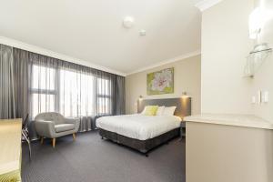 Cowra Services Club Motel