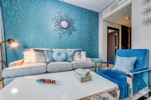 Bellavista Apartments Holiday Homes LLC - Spacious - 1BR with Extra Room - 29 Boulevard - Partial Fountain View