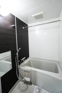 今年新規OP 最大9人 すすきのエリア 札幌観光に抜群の立地 空港直通バス停すぐ 高速Wi-Fi完備