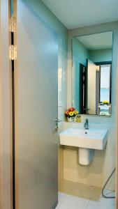 The base Central Pattaya 631 by Numam