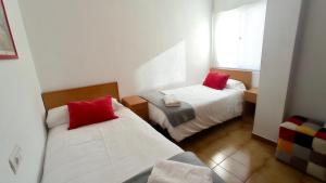 Las Américas by RentCadiz