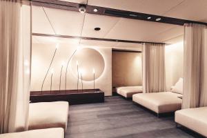 Traumhotel Alpina Superior --Luxushotel mit Badesee
