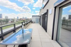 BNB Slovakia Urban Oasis with a View - Strohhüte