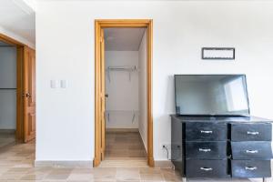 Luxurious 2BDR with Ocean View