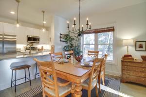 Charming Appomattox Home Half-Mi to Main Street!