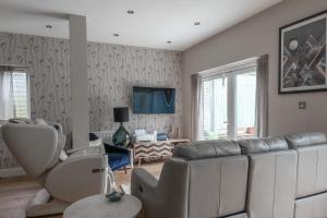 Quirky, Vintage 2 bed flat