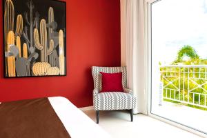 Luxury Villa Iberosta Del Mar - 4BDR, Private Beach, Pool & Jacuzzi