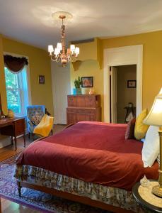 King Room room in The Hollinger House