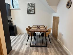 3 Ashbrook Margaret - Luxury 2 bedroom apartment