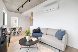 Ocean Views, Modern, Fast Wifi, Southbank Location