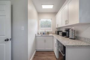 BOHO Suite! Near Downtown and Foodie Hotspots