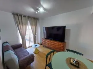 Apartamento CentroLinares Con Parking - Campillo del Río