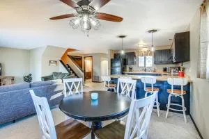 Cecil Vacation Rental Walk to Shawano Lake! - Gresham