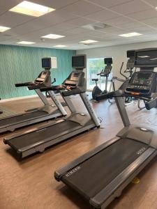 Holiday Inn Express & Suites Mobile - University Area by IHG