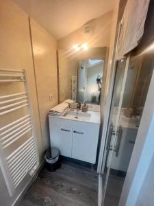 Appartements Le Repaire, acces terrasse de l'etablissement : photos des chambres