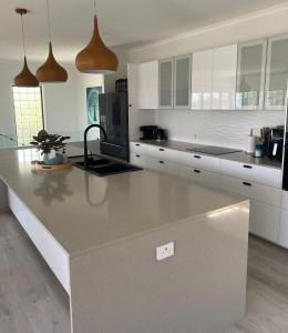 Beach House Yeppoon - ARay at Cooee Bay - Apt A