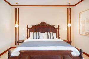 Stylish Apartment w Hotel Amenities @ Los Sueños