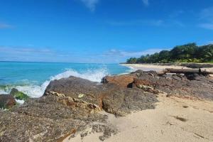 Spotless 3 BRs house w pool