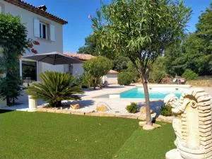 Villa de standing tout confort PISCINE climatisation - Spéracèdes