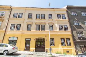 Nice room with double bed in zizkov - shared bathroom