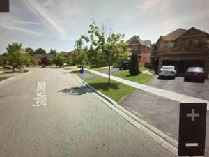 Large Separate Entrance Basement Unit 2Beds 1Washroom Sleeps 4-6