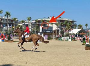 SALTO DE DUNE (Junto al MET y campo de GOLF)
