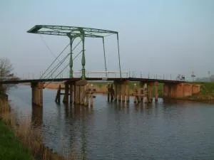 Bij De Kunstenaars - Houwerzijl