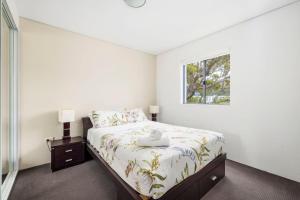 Cote D Azur in the heart on Nelson Bay with a swimming pool