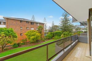 Sundial 202 8-10 Hollingworth Street