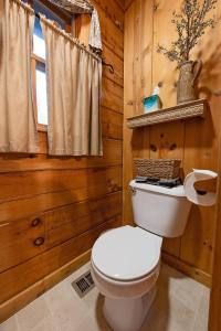 The Pines Riverside Log Cabin On The Ocoee