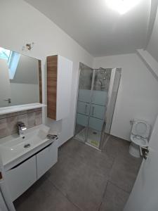 Maisons de vacances Maison neuf pour 4 personnes 85m2 : Maison 2 Chambres