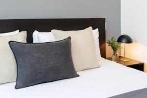 New! Stunning garden house 2 bdr Apt