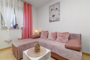 Apartments with parking space Liznjan, Medulin - 21802