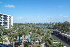 Harbor Towers 4th Fl Pool & Bay Views End Unit