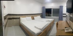 Phòng Gia Đình Có Ban Công (Family Room with Balcony)