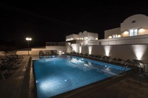 Sea and Sand Villas Santorini Greece