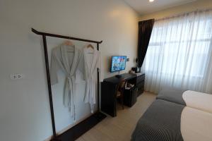 YOLO Bangkok Boutique Hotel