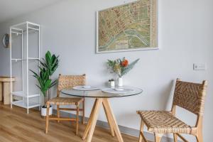 Flinders Keepers - Chic Cityscape Kaleidoscope