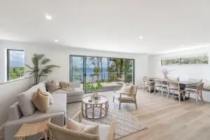 Highland on the Lake - An Idyllic Poolside Oasis - Murrays Beach